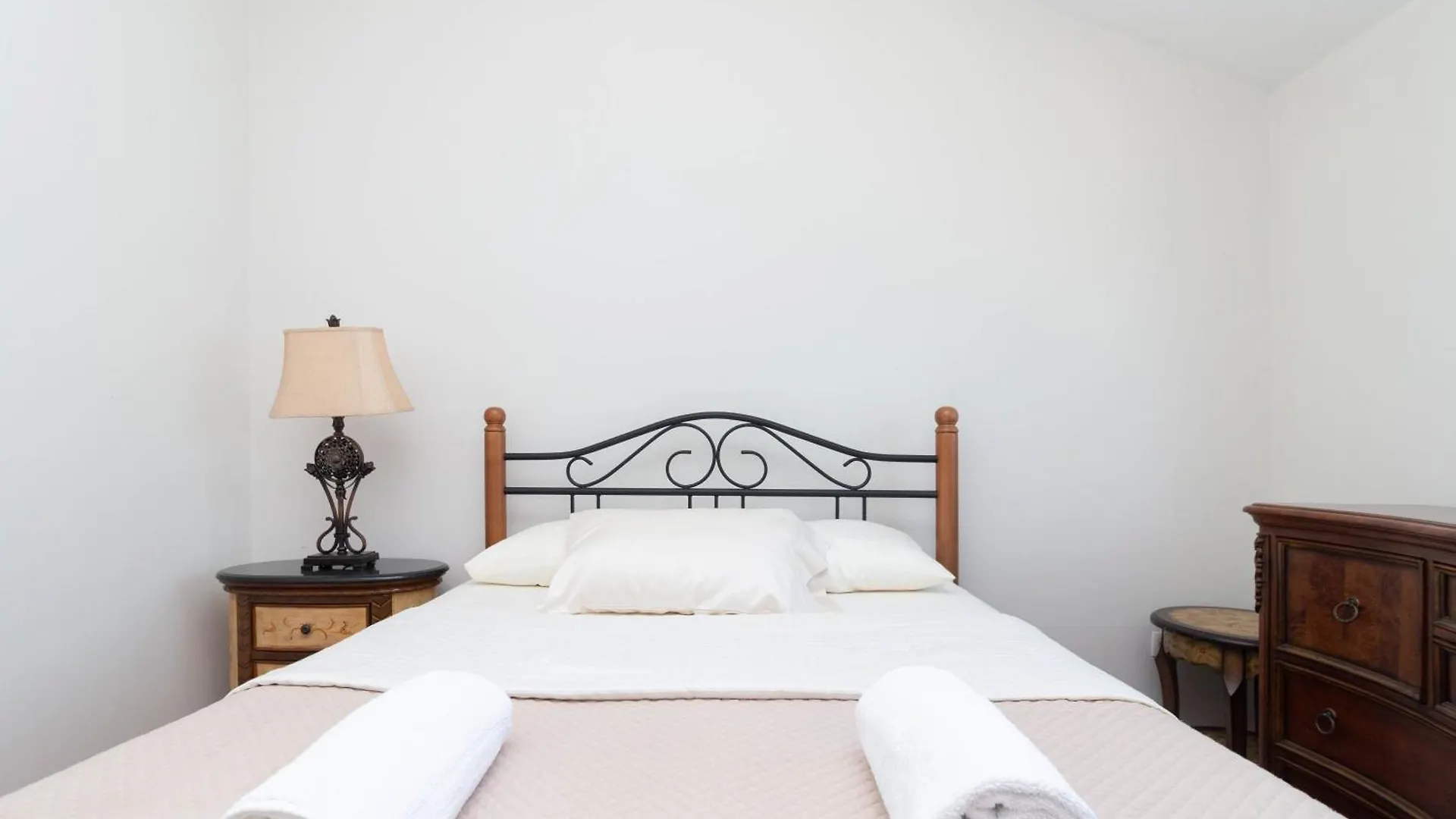 New! Beachfront Apartment With Seaview - Ta Leut Agency プリヴラカ