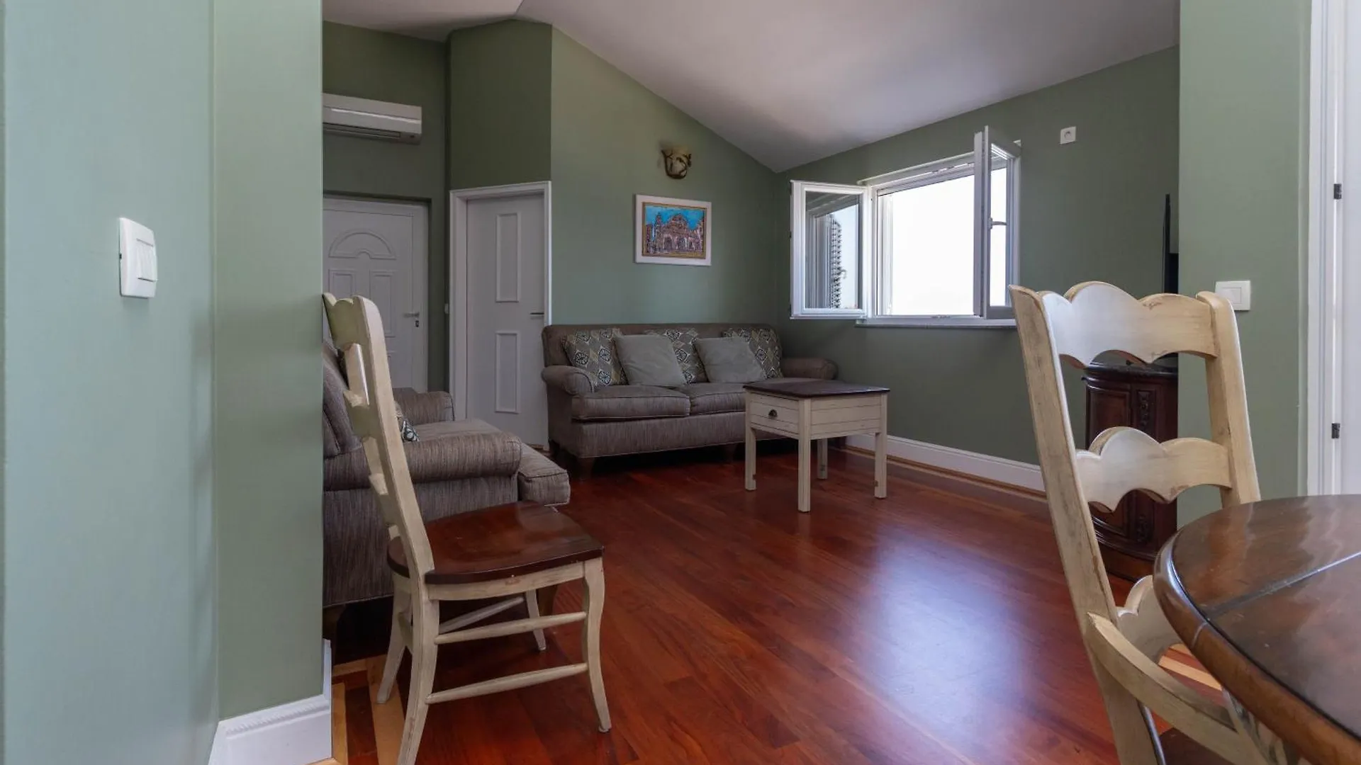 New! Beachfront Apartment With Seaview - Ta Leut Agency プリヴラカ