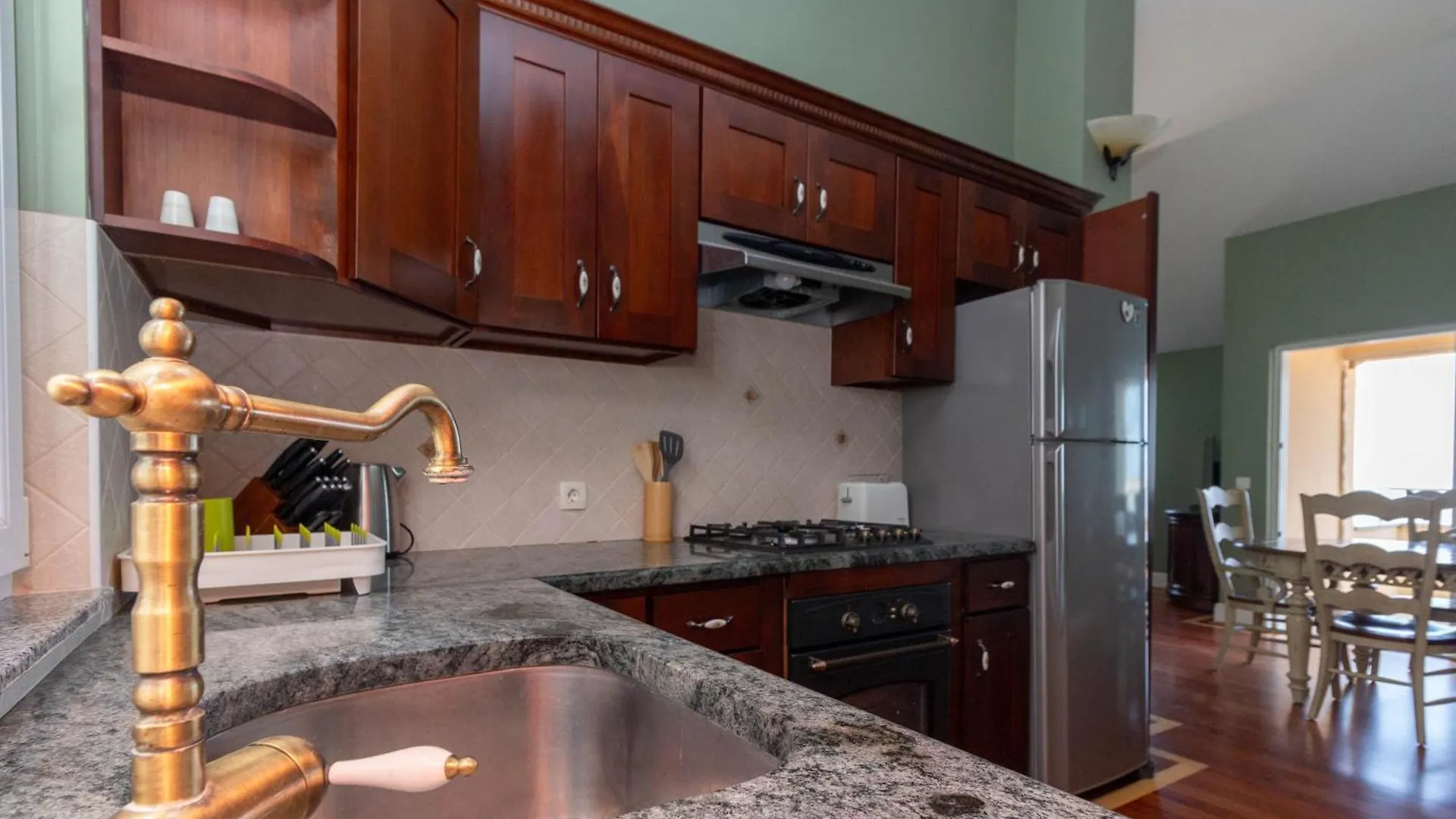 New! Beachfront Apartment With Seaview - Ta Leut Agency プリヴラカ 0*,