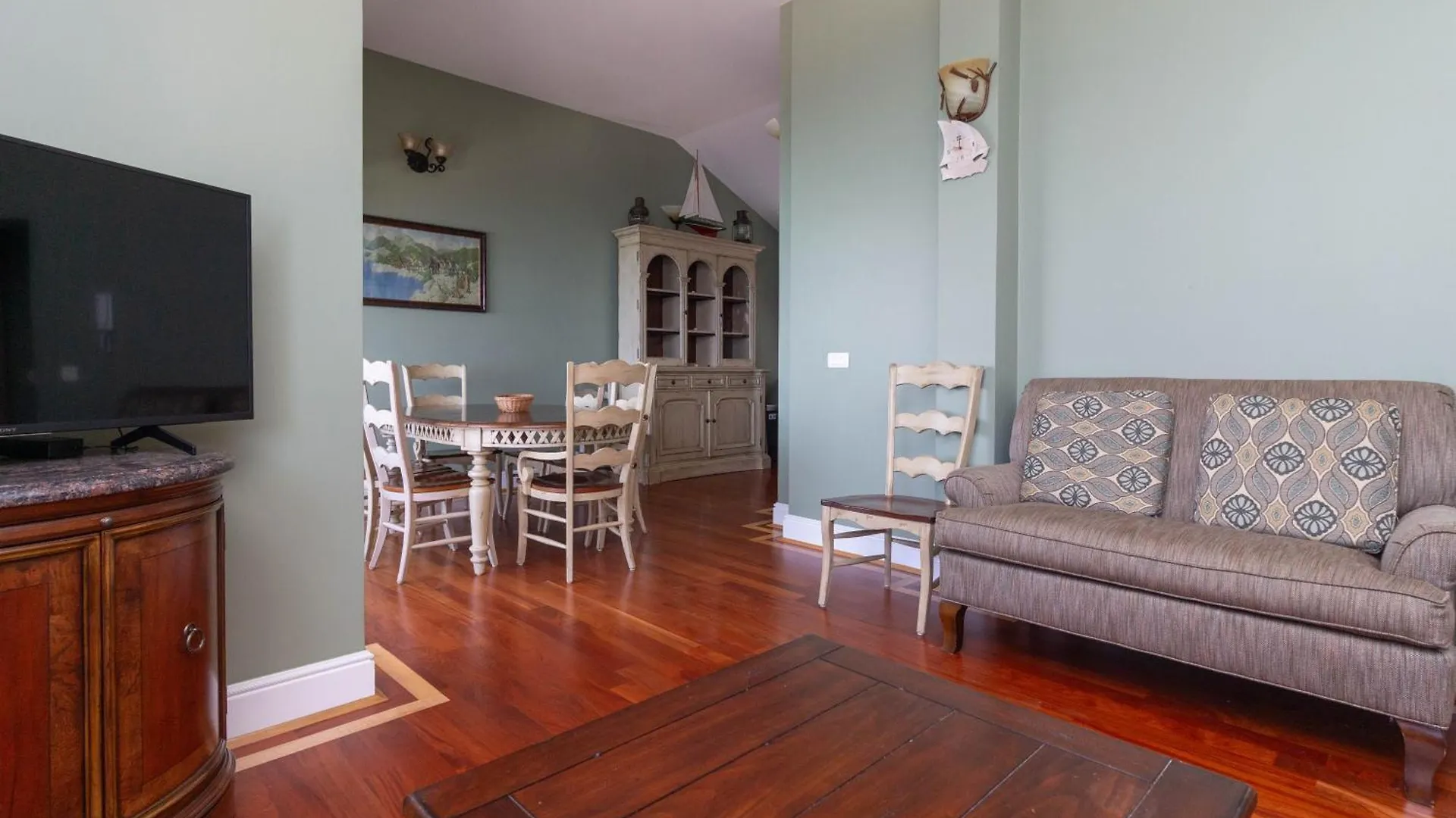 New! Beachfront Apartment With Seaview - Ta Leut Agency プリヴラカ